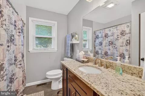 Bath - 8409 Walter Martz Rd, Frederick, MD 21702 photo 1 of 8