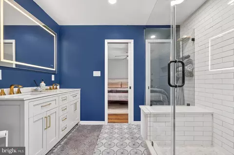 Bath - 8409 Walter Martz Rd, Frederick, MD 21702 photo 7 of 8