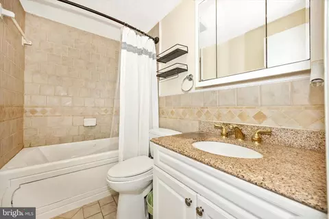 Bath - 1458 Mobley Ct, Frederick, MD 21701 photo 1 of 3