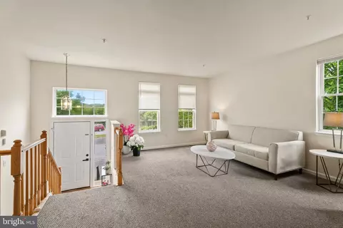 Living - 1709 Woodruff Way, Frederick, MD 21701 photo 2 of 5
