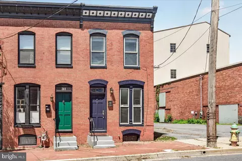 Exterior - 33 E South St, Frederick, MD 21701 photo 2 of 23