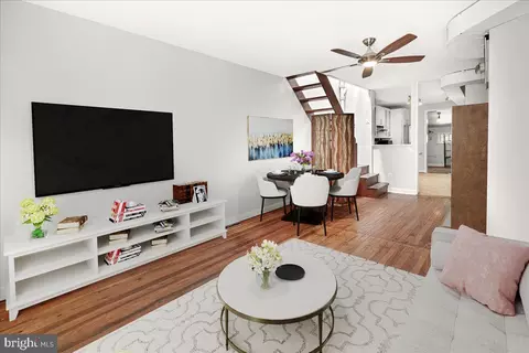 Living - 33 E South St, Frederick, MD 21701 photo 7 of 10
