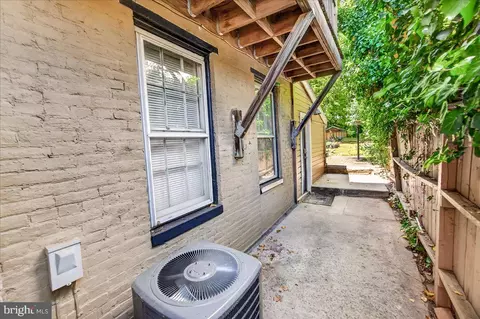 Exterior - 33 E South St, Frederick, MD 21701 photo 19 of 23
