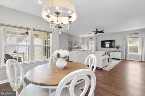 Dining - 11033 Hazelnut Ln, Monrovia, MD 21770 photo 6 of 6