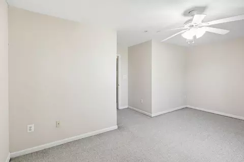 Bedroom - 570 Eisenhower Dr, Frederick, MD 21703 photo 7 of 7