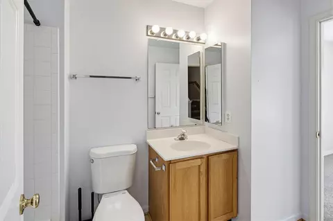 Bath - 570 Eisenhower Dr, Frederick, MD 21703 photo 2 of 3