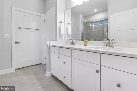 Entry Way - 3231 Thornapple Dr, Frederick, MD 21704 photo 6 of 13