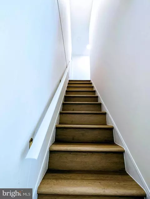 Entry Way - 7 N Wisner St, Frederick, MD 21701 photo 1 of 2