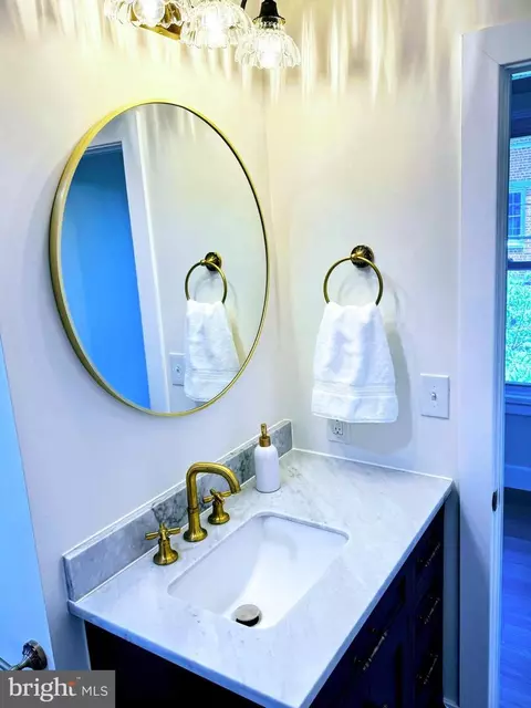 Bath - 7 N Wisner St, Frederick, MD 21701 photo 1 of 2