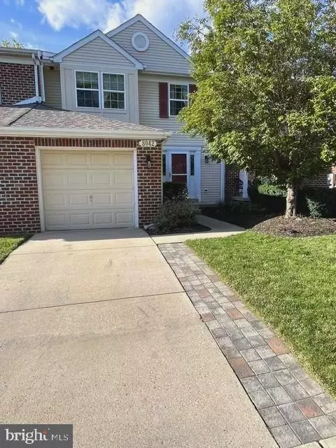 8042 Captains Ct, Frederick, MD 21701
