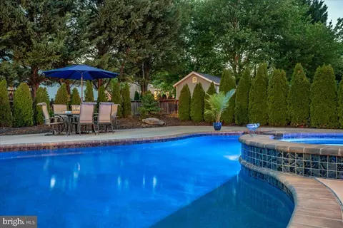 5404 Chillingham Pl, Frederick, MD 21703