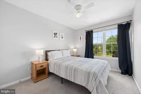 Bedroom - 7115 Collinsworth Pl, Frederick, MD 21703 photo 2 of 4