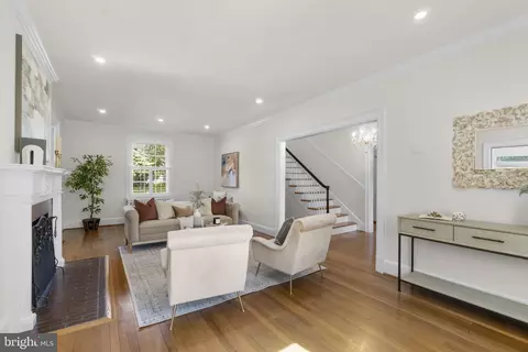 Living - 305 College Pl, Frederick, MD 21701 photo 1 of 1