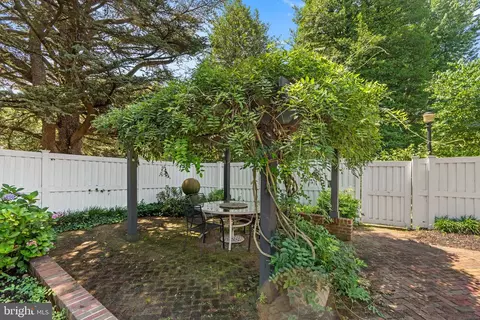 Exterior - 305 College Pl, Frederick, MD 21701 photo 11 of 12