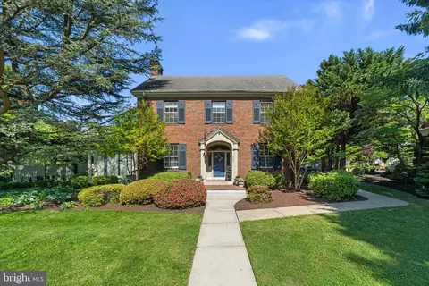 305 College Pl, Frederick, MD 21701