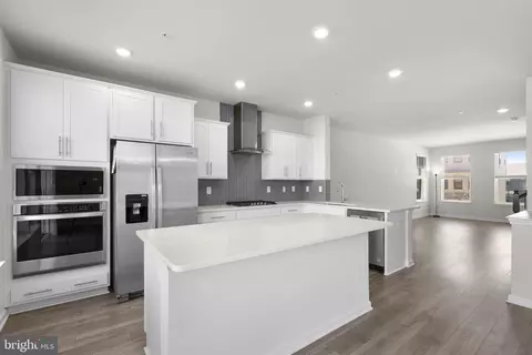 Kitchen - 861 Amity St, Frederick, MD 21701 photo 4 of 5