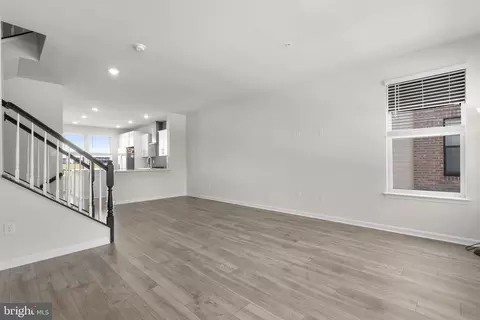 Living - 861 Amity St, Frederick, MD 21701 photo 5 of 6