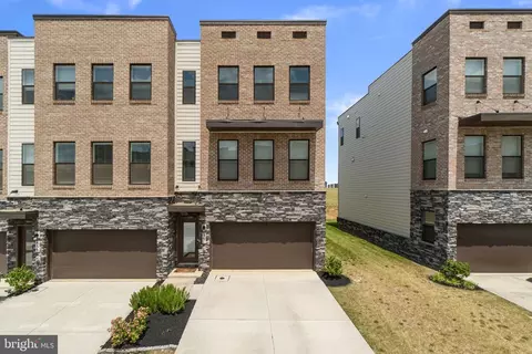 861 Amity St, Frederick, MD 21701