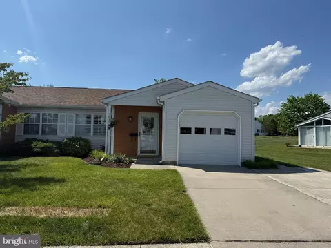 5686 Crabapple Dr, Frederick, MD 21703