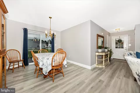 Entry Way - 5686 Crabapple Dr, Frederick, MD 21703 photo 3 of 6