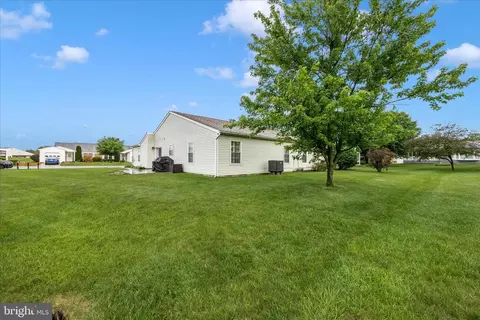 Exterior - 5686 Crabapple Dr, Frederick, MD 21703 photo 5 of 14