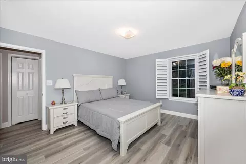 Bedroom - 5686 Crabapple Dr, Frederick, MD 21703 photo 3 of 9
