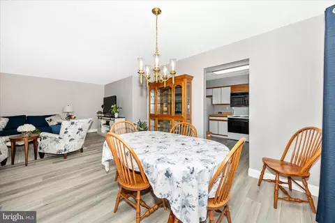 Dining - 5686 Crabapple Dr, Frederick, MD 21703 photo 4 of 4