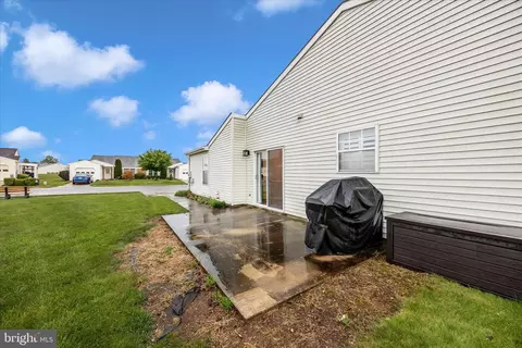 Exterior - 5686 Crabapple Dr, Frederick, MD 21703 photo 7 of 14
