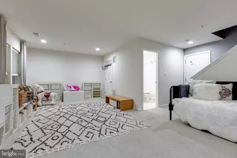 Entry Way - 5622 Scott Ridge Pl, Frederick, MD 21704 photo 9 of 10