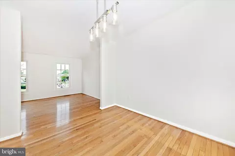 Living - 176 Stoneybrook Ct, Frederick, MD 21702 photo 5 of 9