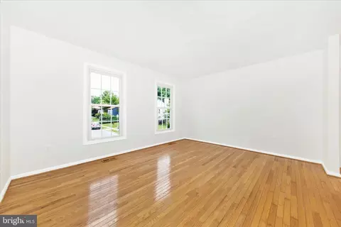 Living - 176 Stoneybrook Ct, Frederick, MD 21702 photo 1 of 9