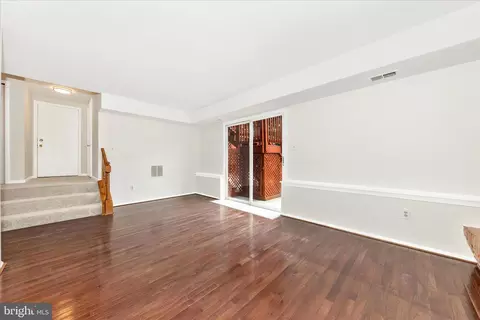 Living - 176 Stoneybrook Ct, Frederick, MD 21702 photo 9 of 9