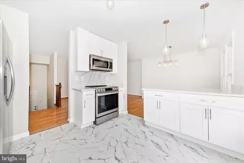 Kitchen - 176 Stoneybrook Ct, Frederick, MD 21702 photo 4 of 5