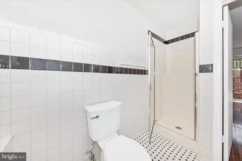 Bath - 176 Stoneybrook Ct, Frederick, MD 21702 photo 3 of 3