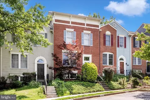 Exterior - 2412 Dunmore Ct, Frederick, MD 21702 photo 11 of 17