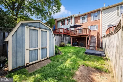 Exterior - 2412 Dunmore Ct, Frederick, MD 21702 photo 9 of 17