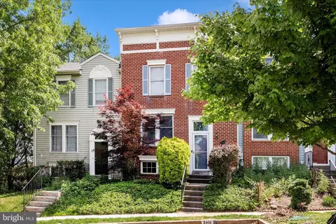Exterior - 2412 Dunmore Ct, Frederick, MD 21702 photo 13 of 17