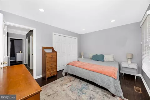 Bedroom - 2412 Dunmore Ct, Frederick, MD 21702 photo 3 of 8