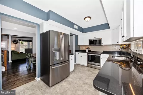 Kitchen - 2412 Dunmore Ct, Frederick, MD 21702 photo 2 of 4
