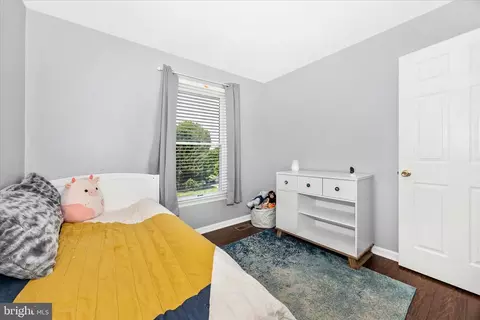 Bedroom - 2412 Dunmore Ct, Frederick, MD 21702 photo 6 of 8