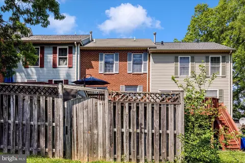 Exterior - 2412 Dunmore Ct, Frederick, MD 21702 photo 10 of 17