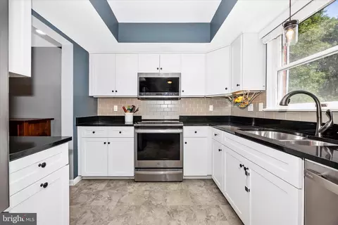 Kitchen - 2412 Dunmore Ct, Frederick, MD 21702 photo 4 of 4