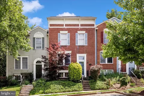 2412 Dunmore Ct, Frederick, MD 21702