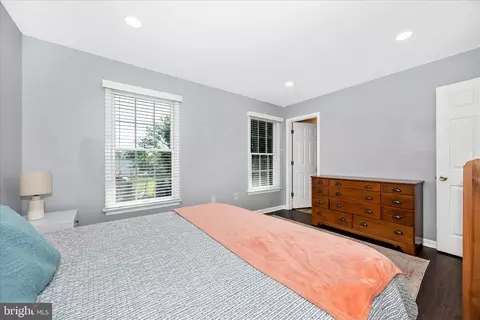 Bedroom - 2412 Dunmore Ct, Frederick, MD 21702 photo 2 of 8