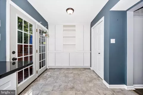Entry Way - 2412 Dunmore Ct, Frederick, MD 21702 photo 3 of 3