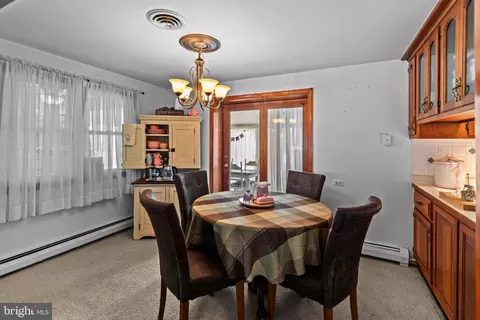 Dining - 8214 Pembrook Ct, Frederick, MD 21704 photo 2 of 3