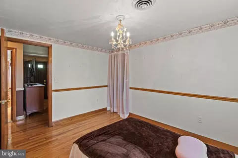 Bedroom - 8214 Pembrook Ct, Frederick, MD 21704 photo 8 of 10