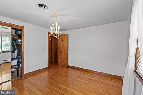 Bedroom - 8214 Pembrook Ct, Frederick, MD 21704 photo 3 of 10