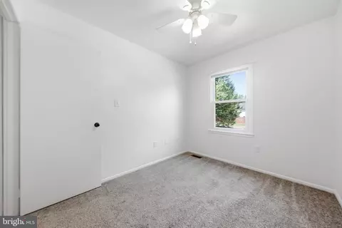 Bedroom - 177 Stonegate Dr, Frederick, MD 21702 photo 5 of 9