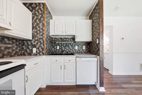 Kitchen - 177 Stonegate Dr, Frederick, MD 21702 photo 3 of 3